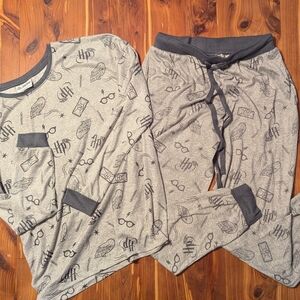 Gray Harry Potter™ Women’s Pajama Set - Long Sleeve Top & Drawstring Pants